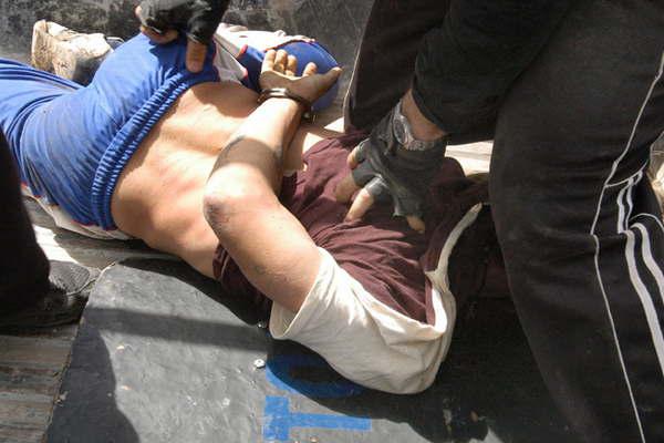 Reconocioacute al sujeto que le roboacute y avisoacute a la Policiacutea