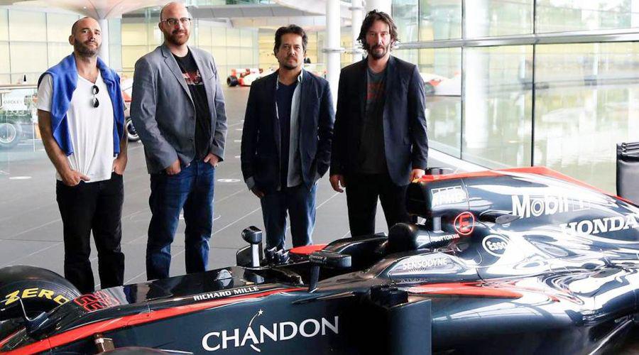 Keanu Reeves visitoacute el centro tecnoloacutegico de McLaren