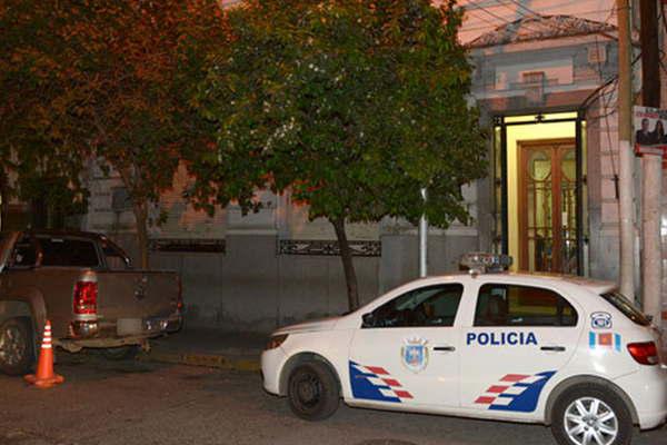 Tres adolescentes y una travesti fueron detenidos por un asalto
