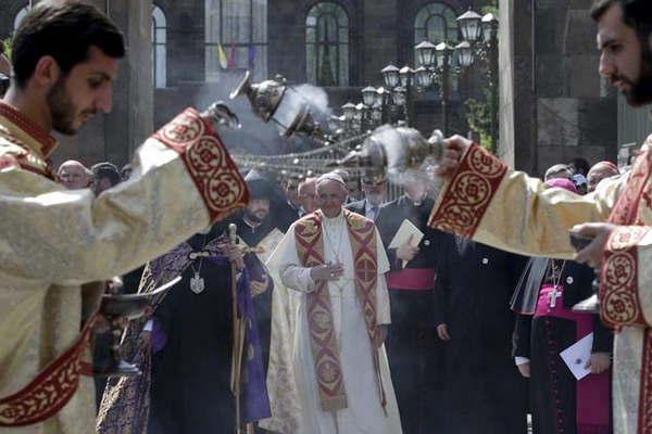 El Papa denuncioacute el genocidio de armenios por parte de otomanos