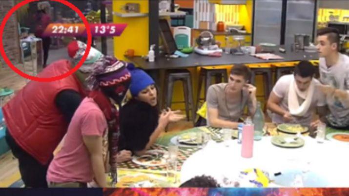 Sorpresa en Gran Hermano- Azul Carrizo abandonoacute la casa