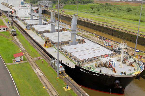 Inauguran la ampliacioacuten del Canal de Panamaacute