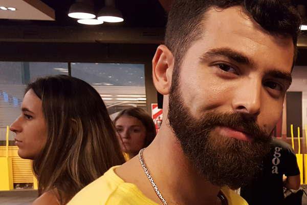 Nazareno Casero iraacute tras el amor de Diego Ramos 