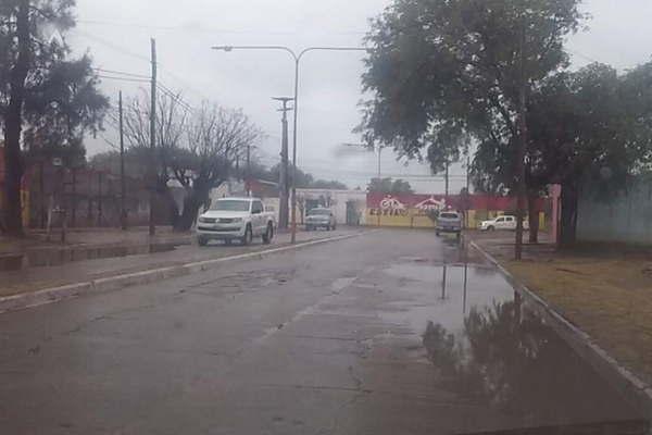 El mal tiempo del fin de semana dejoacute caminos intransitables en Pampa de los Guanacos