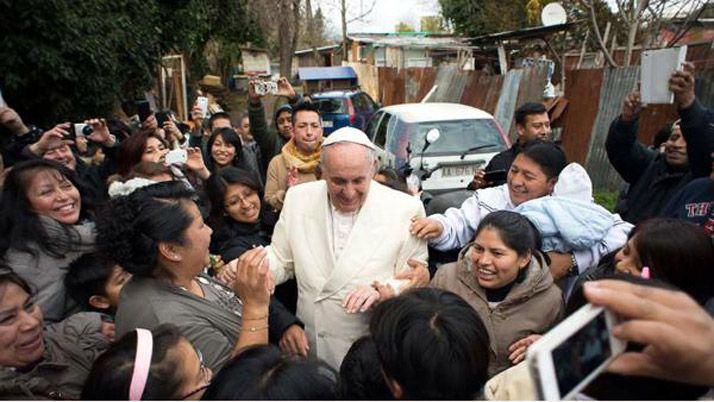 Denuncian grave campantildea contra el papa Francisco