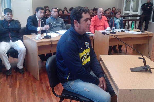 Jornada final en el juicio y declara uno de los dos presos por asesinato del policiacutea Juan Ramoacuten Galvaacuten