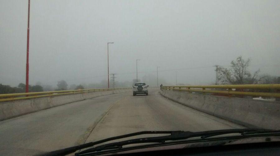 La niebla fue protagonista de la mantildeana en Santiago