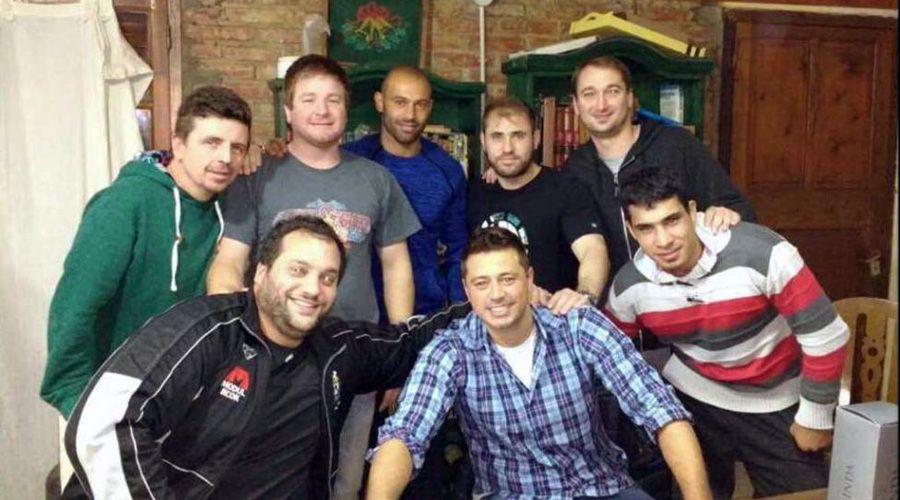 Mascherano le confioacute a sus amigos que no se va de la Seleccioacuten