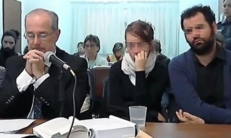 Una bebeacute murioacute tras un parto casero e imputaron a sus padres