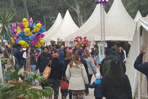 La Feria Artesanal llegoacute a su fin luego de tres semanas de puro eacutexito 