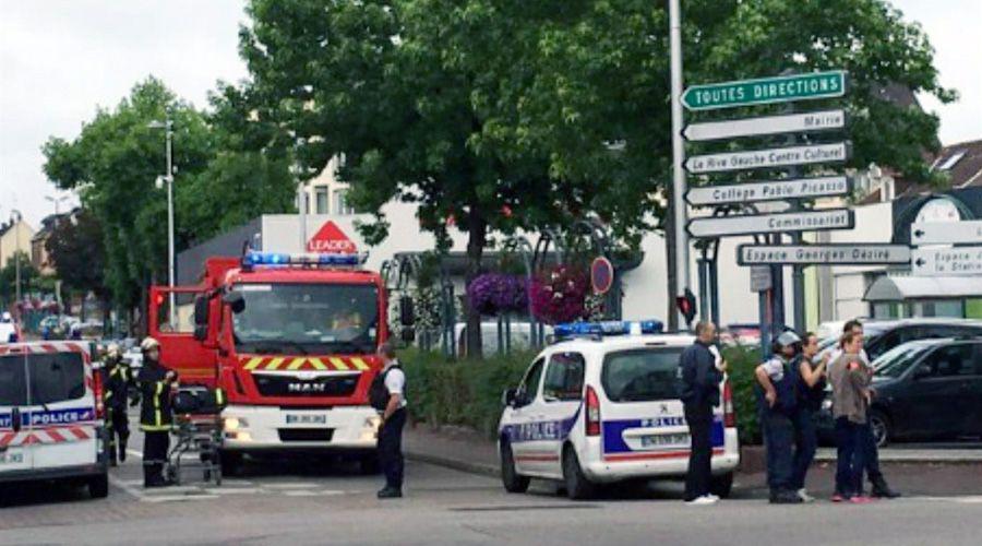 Al menos tres muertos en toma de rehenes en Francia