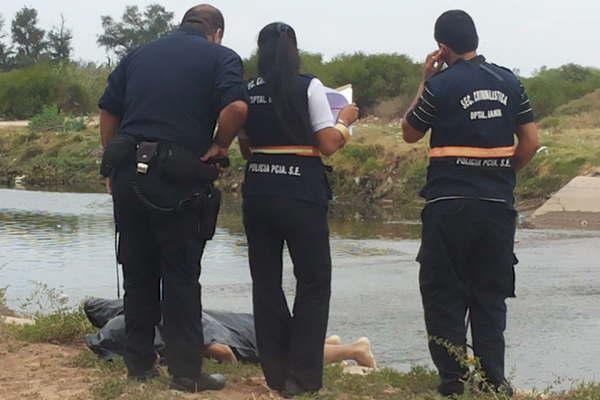 Cayoacute a una represa y fallecioacute ahogada en Puesto de Beltraacuten