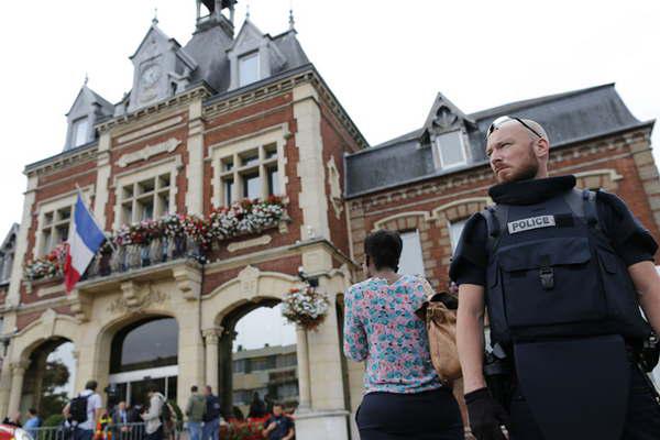 Un cura murioacute degollado en un nuevo ataque del EI en Francia