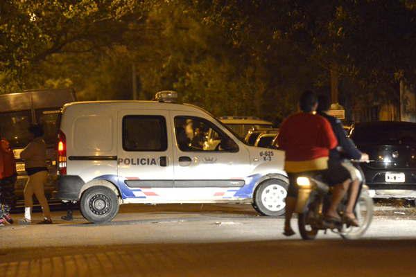 Automovilista atropelloacute  al jefe de Seguridad Vial tras evadir dos control