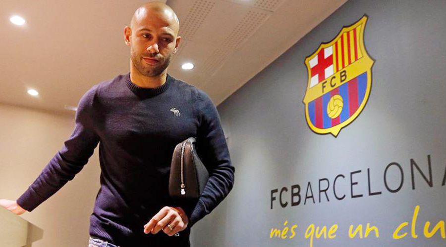 El Barcelona mejoroacute y amplioacute el contrato de Mascherano
