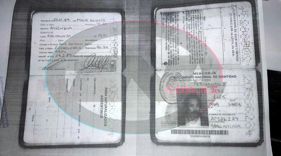 Con este DNI se moviacutea Peacuterez Corradi en la triple frontera