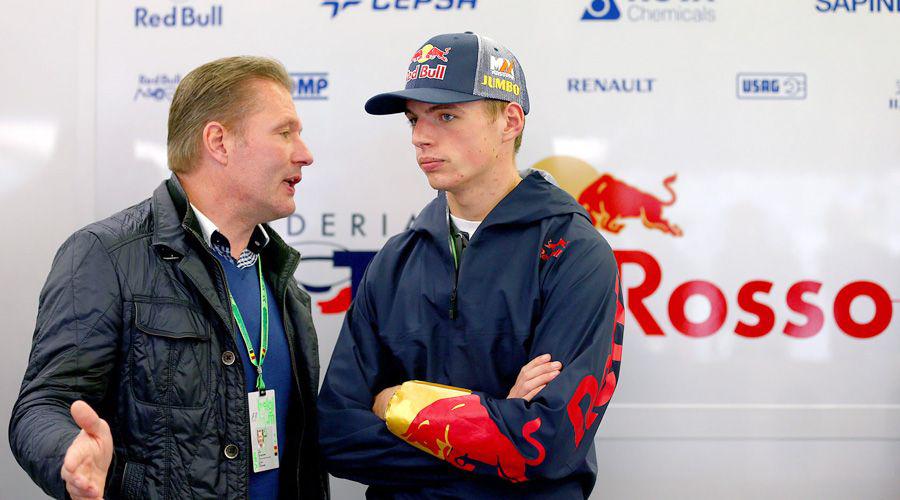 Caos en la familia Verstappen- Jos golpea a su padre