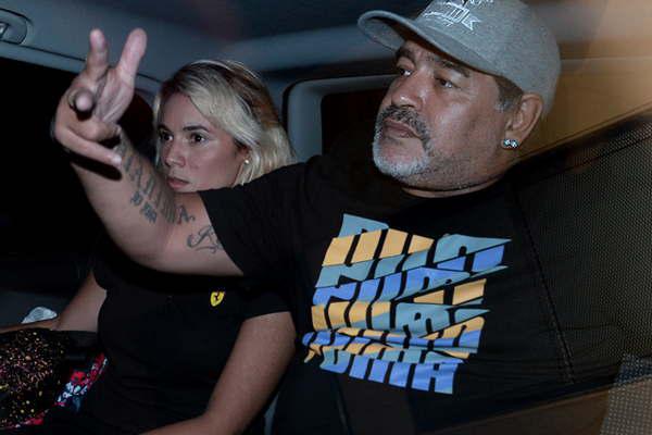 Diego Maradona aclaroacute sus  dichos sobre Carlitos Tevez