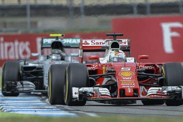 Nico Rosberg delante de Hamilton y Vettel en primeros libres en Alemania