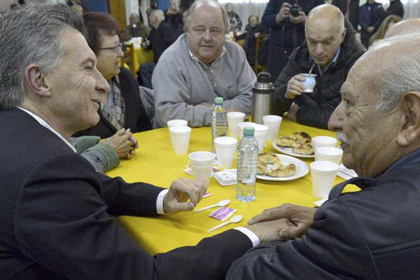 Macri destacoacute el pago de la deuda a los jubilados y la devolucioacuten del IVA