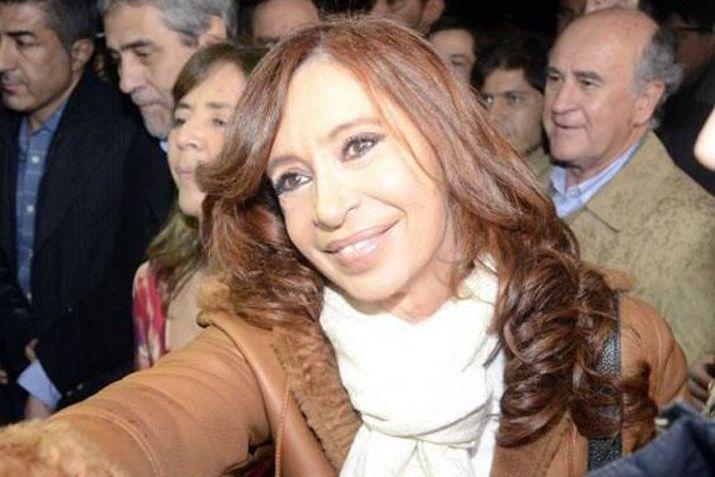 El gobierno saca todos los días un conejo de la galera afirmó la ex presidente