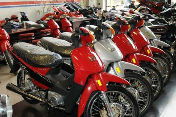 Hasta julio se sumaron maacutes de 9000 motos nuevas al traacutensito local