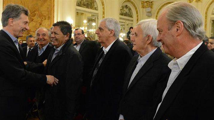 Con un DNU se oficializoacute el reintegro de las obras sociales a los gremios