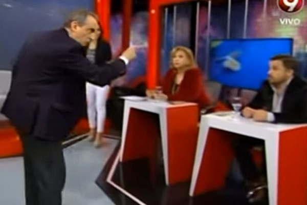 Guillermo Moreno enfurecioacute con un periodista y lo echoacute