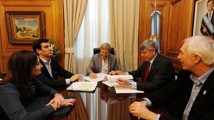 Margarita Barrientos en construccioacuten de casas