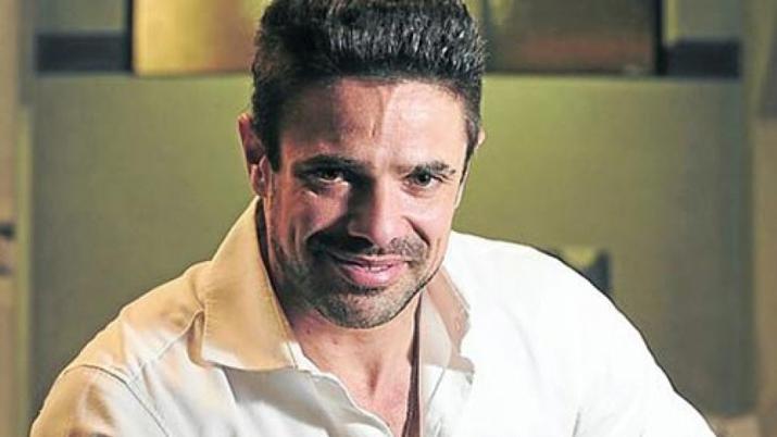 Un galaacuten haraacute dupla con Pedro 