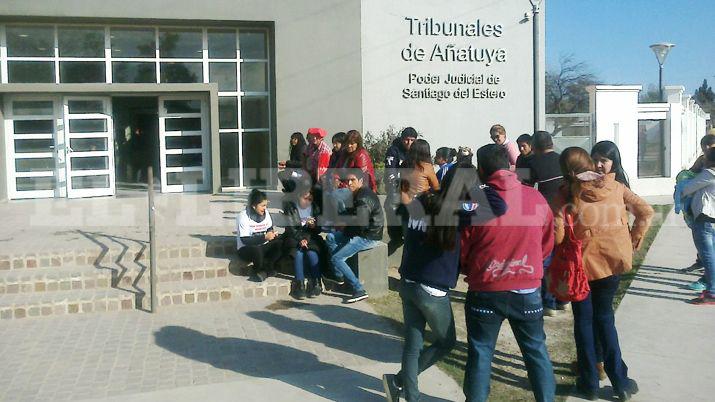 Inicioacute el juicio por el crimen del rugbier de Antildeatuya