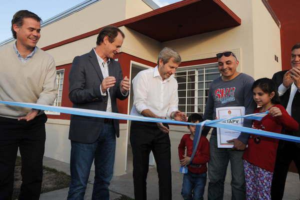 Buscamos saldar la deuda con las millones de familias que sufren problemas de vivienda