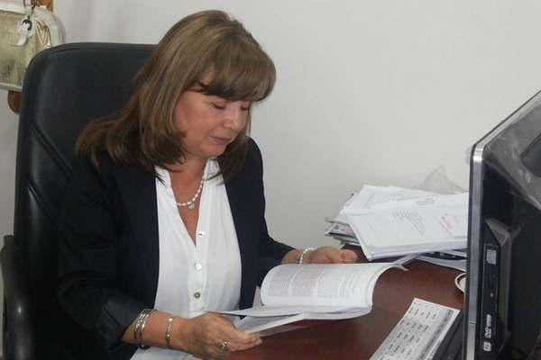 Amenazoacute a su ex con un cuchillo y le quitoacute su bebeacute recieacuten nacido