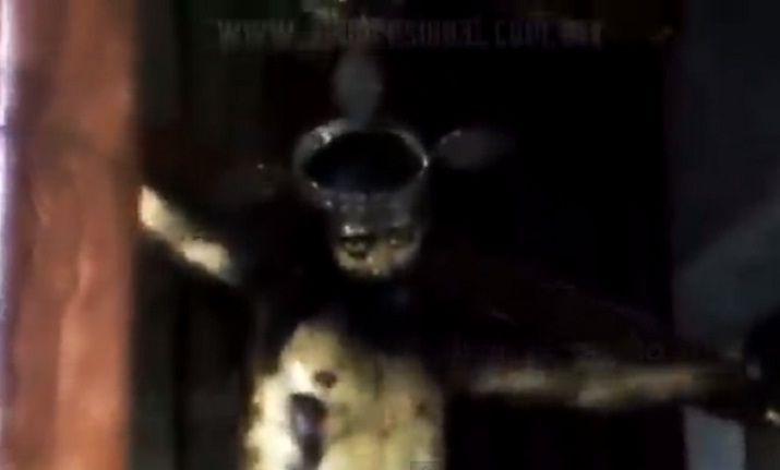 Conmocioacuten en Meacutexico por una estatua de Jesuacutes que abre los ojos