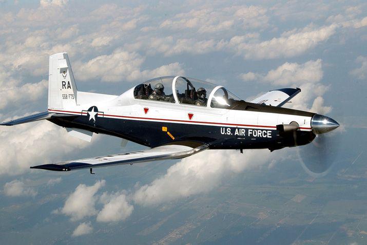 A los T6-C Texan también se les puede colocar armamento