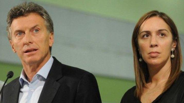 Apedrearon un auto en el que se trasladaban Macri y Vidal