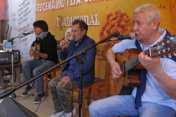 La fiesta de los Carabajal es contagiosa  