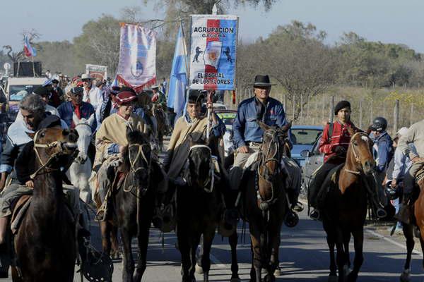 Jinetes homenajearon al Padre de la Patria con una emotiva cabalgata por el Camino Real