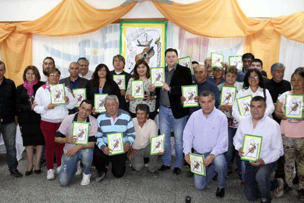 Con eacutexito fue presentado el libro Artistas y Artesanos Loreto 2016
