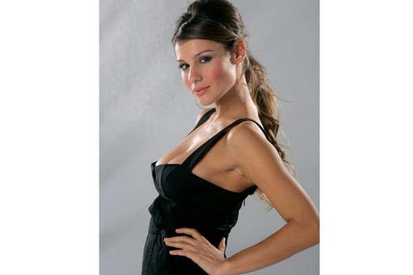 Cruce de mensajes entre China y Pampita