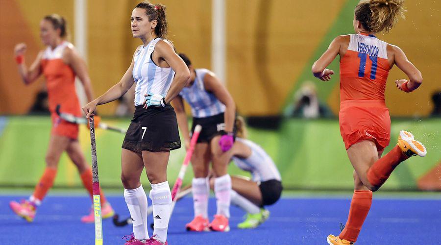 Las Leonas lucharon pero se despidieron sin medallas