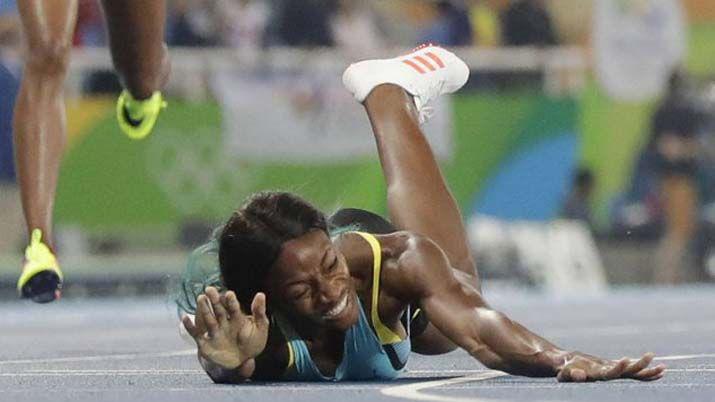 Una atleta se tiroacute de cabeza a la meta y se consagroacute campeona