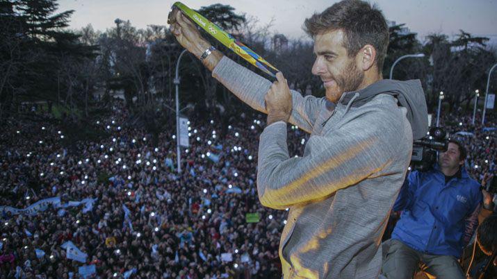 Una multitud recibioacute a Del Potro en Tandil