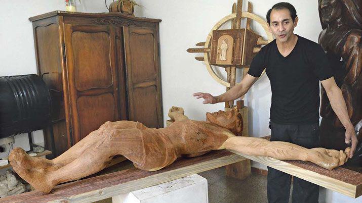 El Cristo de madera engalanaraacute el altar de Mama Antula