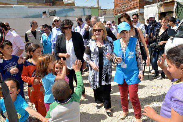 La Nacioacuten solicitaraacute a Santiago brindar refugio a los sirios