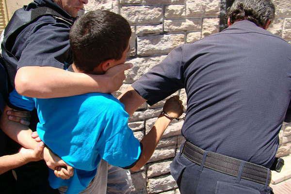 Sacapaacuten quedoacute detenido por robar bienes de una finca