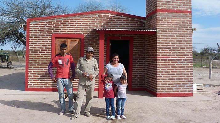 Se entregaron viviendas sociales en el Dpto Figueroa