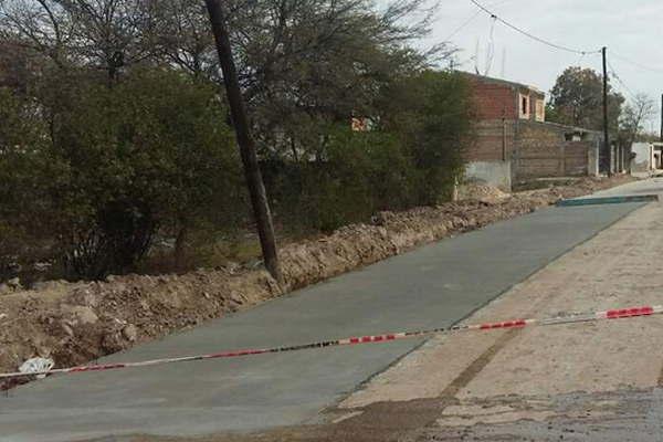 El municipio completoacute la pavimentacioacuten del pasaje Andreacutes Chazarreta en el barrio Libertad