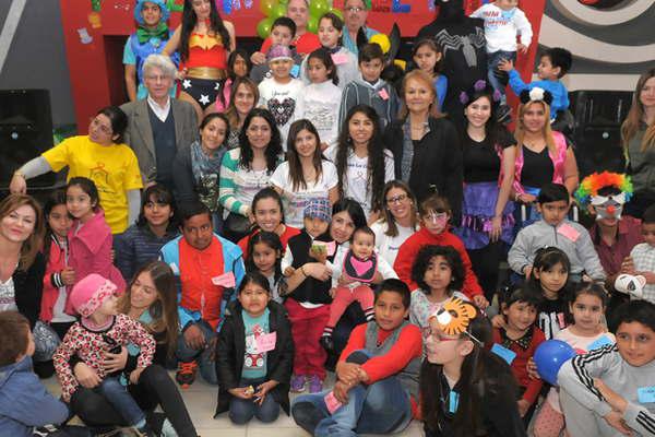 Los pacientes oncoloacutegicos del Cepsi celebraron el Diacutea del Nintildeo