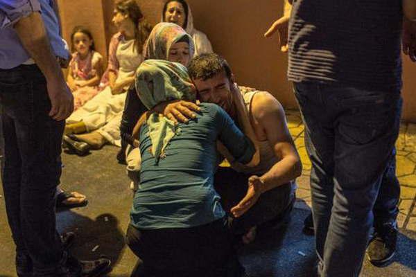 Atentado contra una boda kurda en Turquiacutea deja al menos 22 muertos y 94 heridos